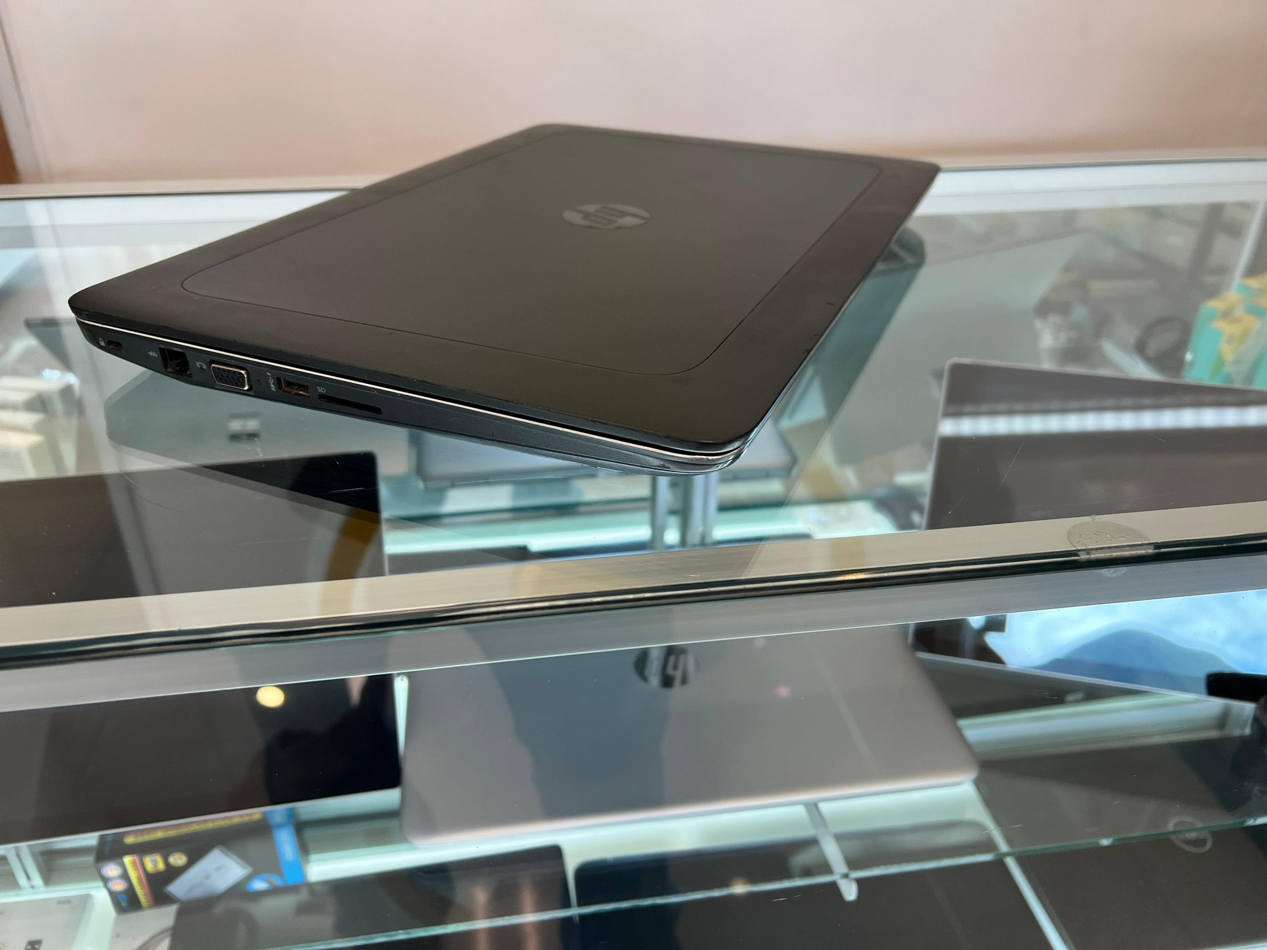 Laptop Hp ZBook 15 G3 Nvidia Core i7 - Image 2