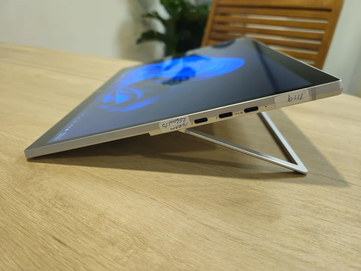 Hp Elite X2 G8 de 11va Generación Pantalla de 13" Pulgadas - Image 2